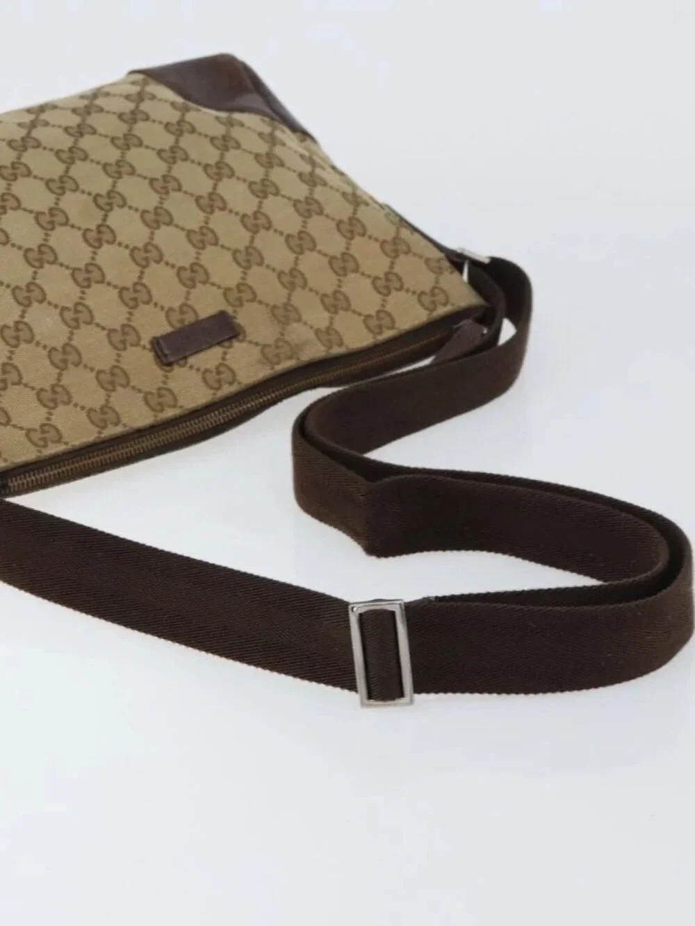 GUCCI GG Canvas Shoulder Bag Beige Silver 114273 Auth 157746